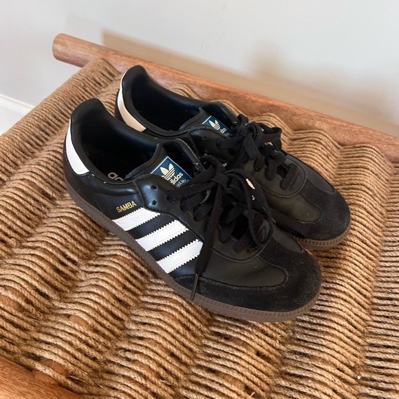Size 7.5 Adidas Sambas - Picture 1 of 4